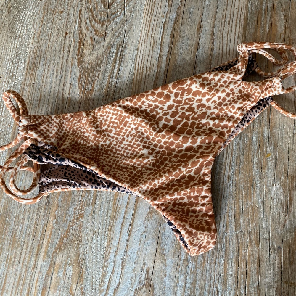 Acacia La Riviera bottoms